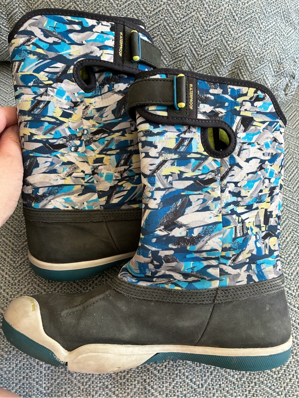 Plae Kids Thandi rain boots size 2 youth